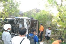 Bus Wisatawan China...