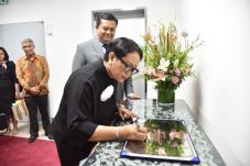 Menlu Retno Resmikan...