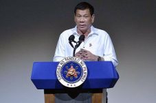 Presiden Duterte Teken...