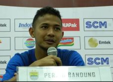 Persib Pinjamkan Gian...