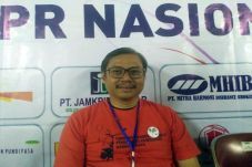 Ditantang Serbuan Fintech,...
