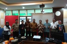 Kemendikbud Lakukan...