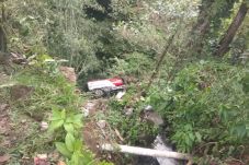Mobil Tangki Terjun...