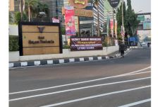 Spanduk Ucapan Selamat...