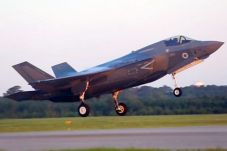 Pembelian Jet F-35 Diblokir,...