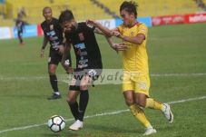 Gol Tunggal Yogi Tentukan...