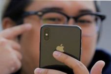Panel iPhone Murah Adopsi...