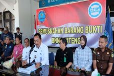 Bea Cukai Tanjung Emas...