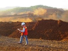 Terdampak Perang Dagang,...