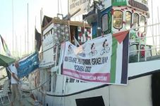 Pasukan Israel Cegat...