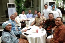 Bantu Korban Gempa Lombok,...