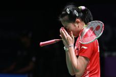 Fitriani Waspadai Bola...