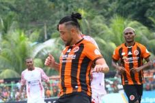 Babak I: Persebaya Masih...