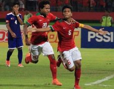 Sepasang Gol Bagus Kahfi...