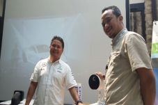 Epson Luncurkan Proyektor...