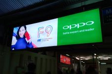 Manajemen Oppo Sibuk...