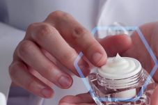 Skinproof Hadir Membantu...