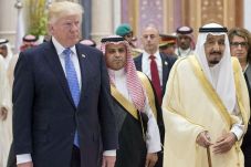 Lewat Surat, Arab Saudi...