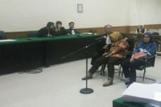 Dituntut 8 Tahun Penjara,...