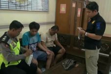 Polisi Militer Tangkap...