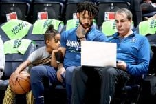 Derrick Rose Luncurkan...