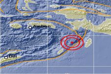 Gempa 6,1 SR Guncang...