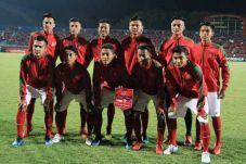Menang Lagi, Timnas...