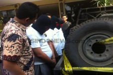 Warga Gagalkan Aksi...