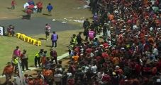 Membeludak, Aremania...
