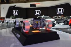 Honda Pamer Teknologi...