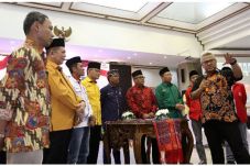 Komisi Pemilihan Umum...