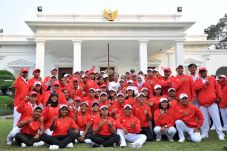 Jokowi Lepas Kontingen...