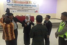 Cetak Generasi Milenial...