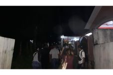 Gerebek Rumah Kepala...