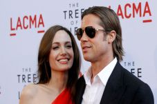 Bantah Tudingan Angelina...