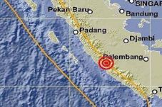 Gempa 5.1 SR Getarkan...