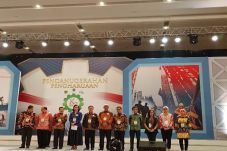 Gubernur Banten Wahidin...