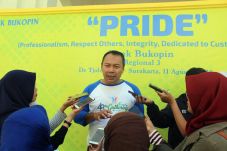 Bank Bukopin Targetkan...