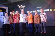 Petrokimia Gresik Raih...