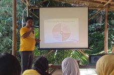 Ancaman Luar Dalam,...