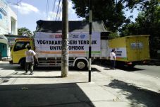 Lima Truk Bantuan Kemanusiaan...