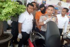 Bayi Tewas Dalam Jok...