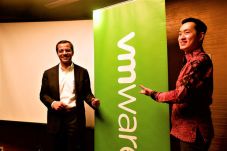 VMware Akui Teknologi...