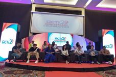 Rayakan Ulang Tahun...