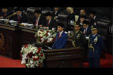 Jelaskan tentang Infrastruktur,...