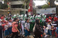 Ribuan Pelajar Tanah...