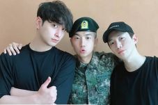 Chansung, Junhom, dan...