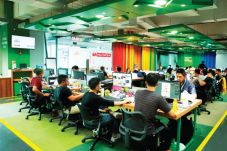 Semangat Tokopedia Majukan...