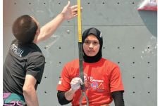 Berharap Kibarkan Merah...