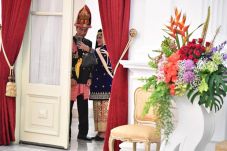 Tak Hanya Jokowi, Menteri...